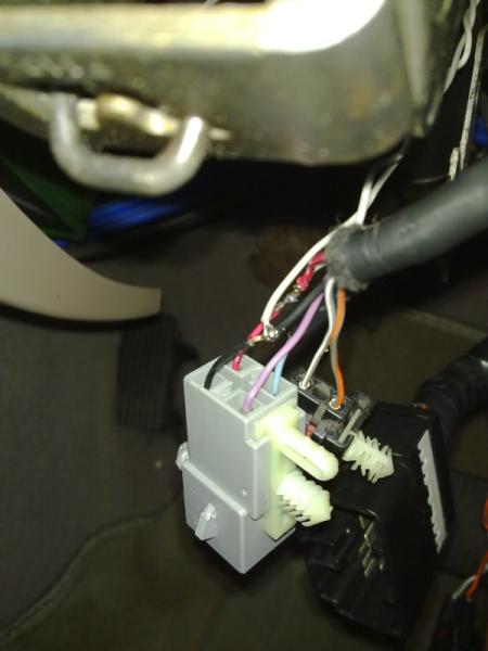 Connecting Radio Button input to AU Clockspring Connector