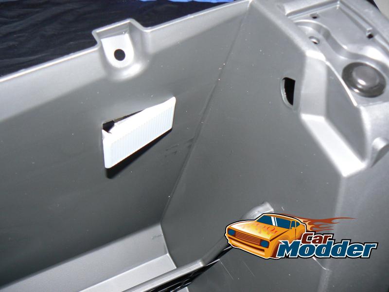 Fitting the Glovebox Lamp