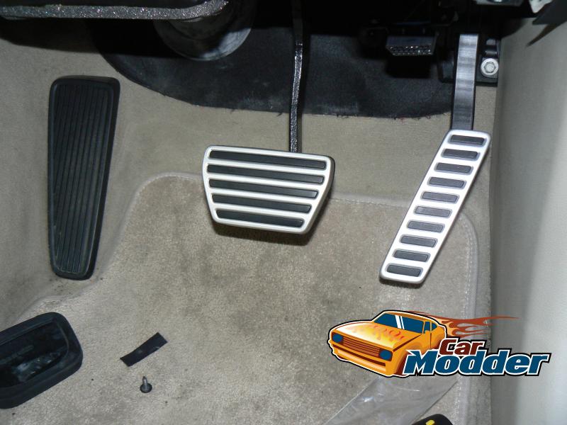Sports Brake Rubber Installation