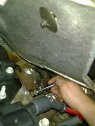 Removing the Spark Plug without the ratchet wrench