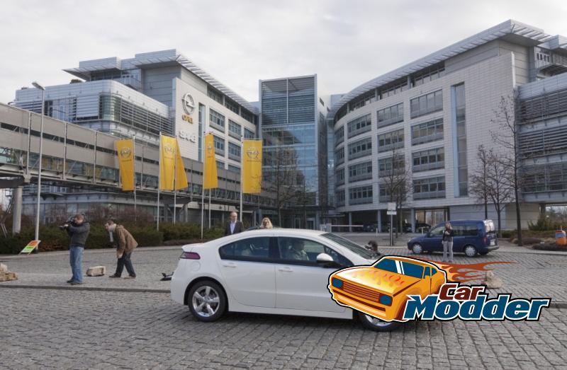 Opel Ampera Hybrid Vehicle