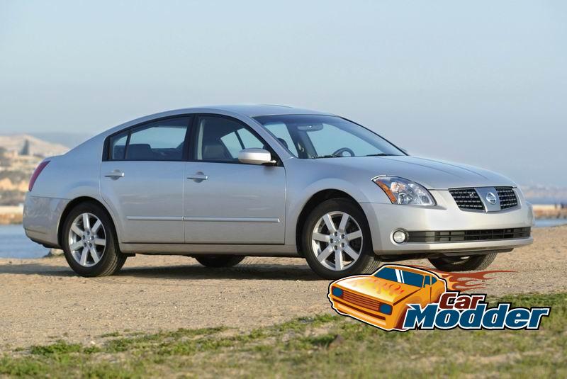 2004 Nissan Maxima Images