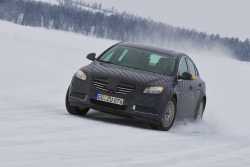 Opel Insignia Testing