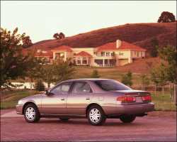 2000 Toyota Camry