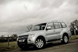 2011 Mitsubishi Pajero / Shogun / Montero Exterior