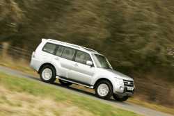 2011 Mitsubishi Pajero / Shogun / Montero Exterior