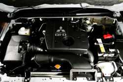 2011 Mitsubishi Pajero / Shogun / Montero Engine