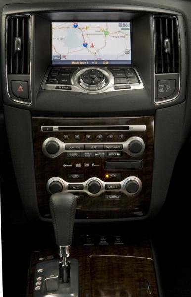 2010 Nissan Maxima Interior