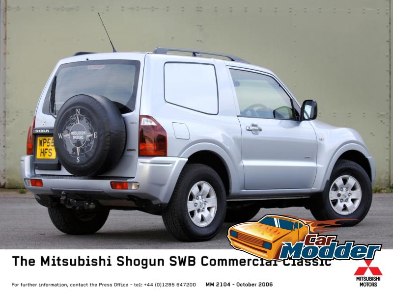 2005 Mitsubishi Pajero / Shogun / Montero SWB Commercial