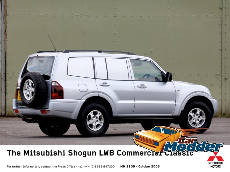 2005 Mitsubishi Pajero / Shogun / Montero SWB Commercial