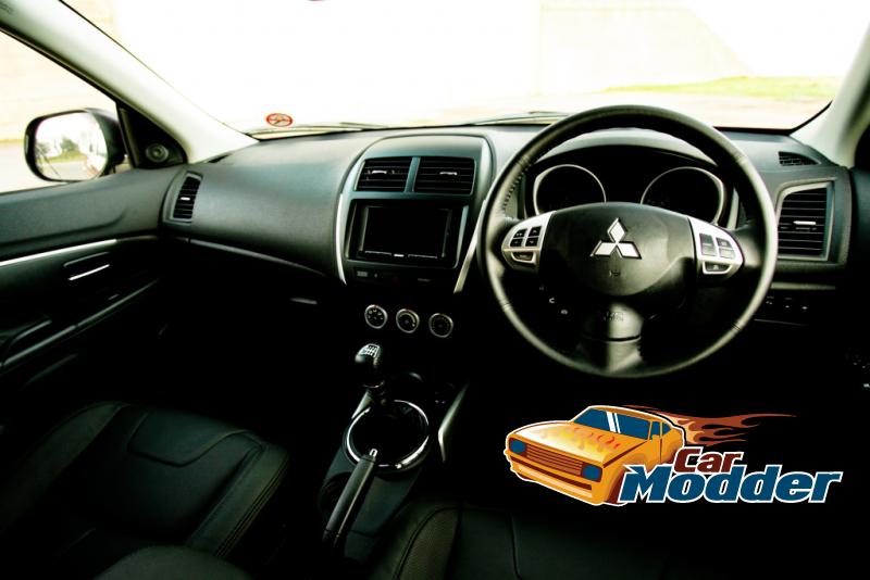 2010 Mitsubishi ASX Interior