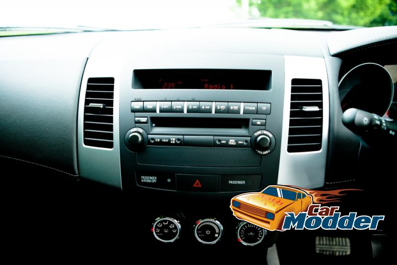 2010 Mitsubishi Outlander Juro Interior