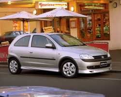Holden Barina SRi (XC 2004)