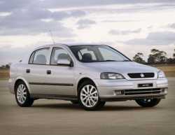 Holden Astra CDX 2004