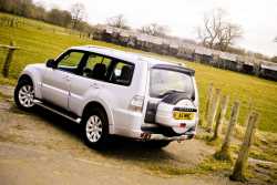 2011 Mitsubishi Pajero / Shogun / Montero Exterior