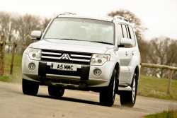 2011 Mitsubishi Pajero / Shogun / Montero Exterior