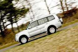 2011 Mitsubishi Pajero / Shogun / Montero Exterior